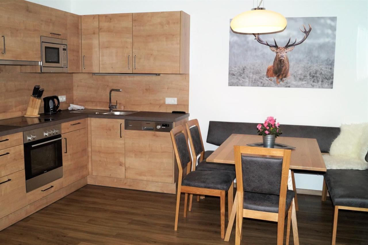 Sieglhub Chalets - Appartements - Hotel Флахау Екстериор снимка