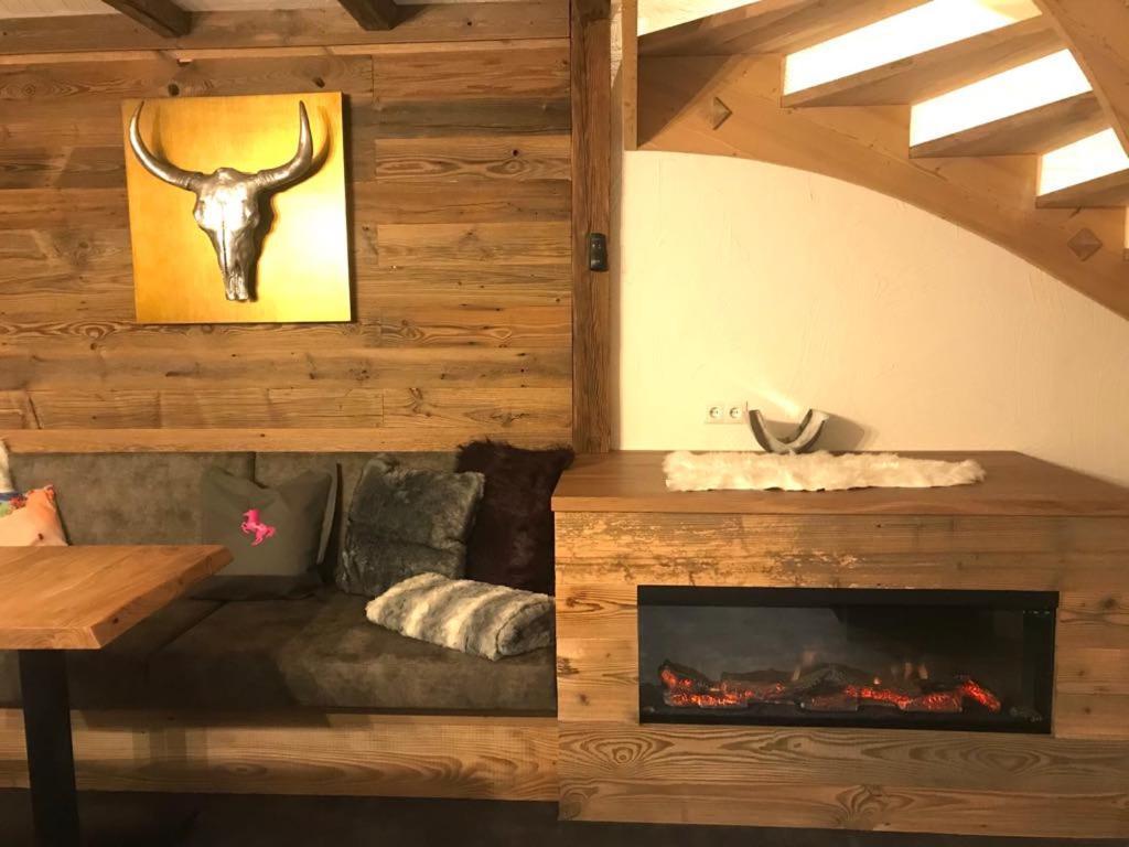 Sieglhub Chalets - Appartements - Hotel Флахау Екстериор снимка