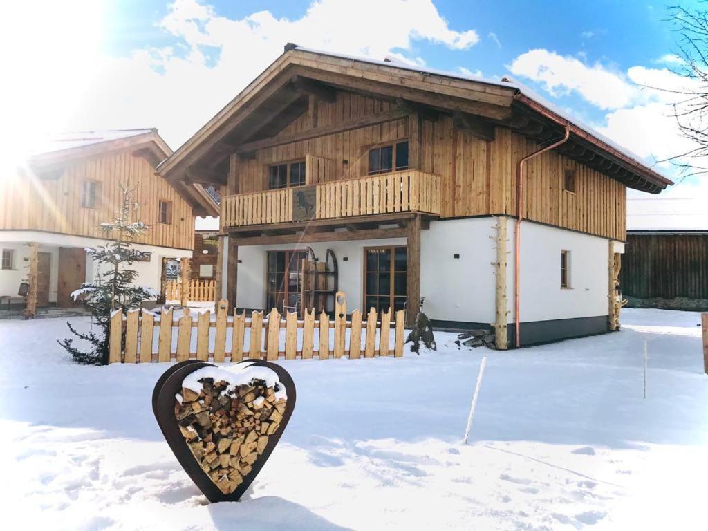 Sieglhub Chalets - Appartements - Hotel Флахау Екстериор снимка